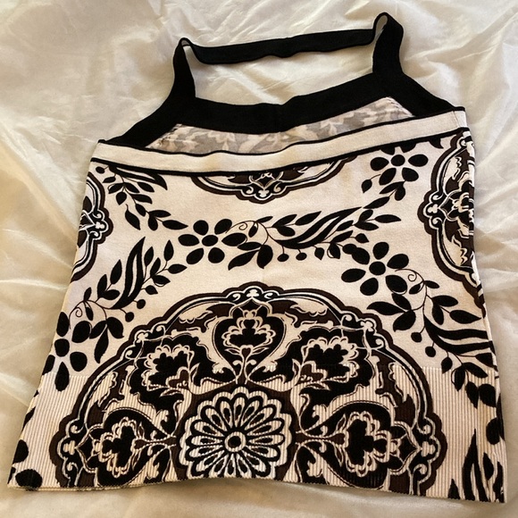 NWOT - White House Black Market Floral Print Sleeveless Halter Top - Size M - Picture 16 of 16